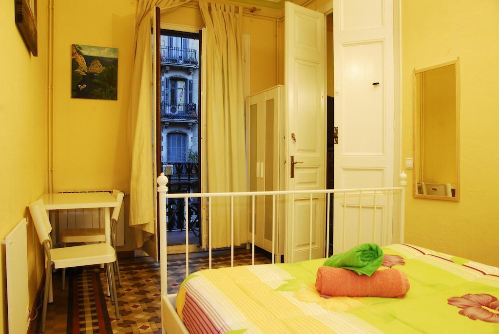 Guest House Balmes Barcelona Pokój zdjęcie